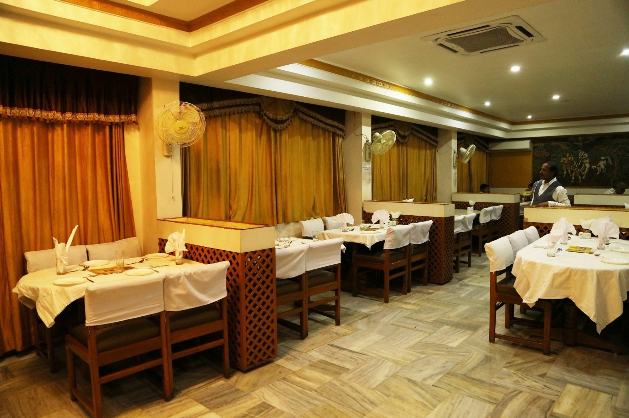 Hotel Panchratan Хайдарабад Экстерьер фото